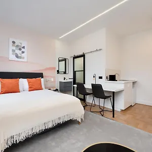 D8 House Londen