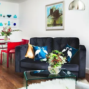 Stunning Marina Duplex Apartment